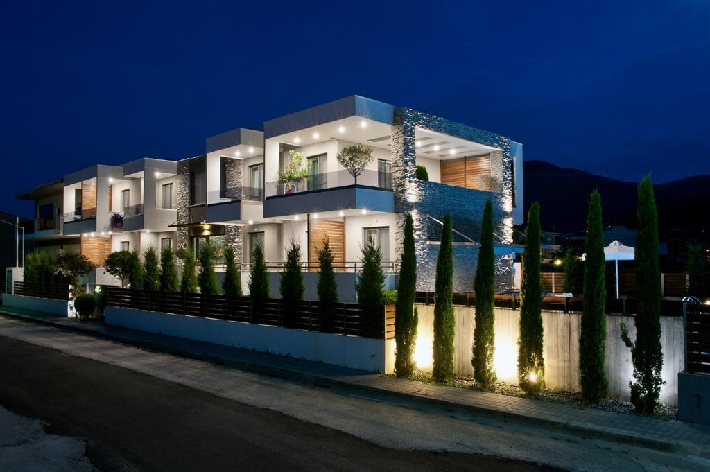 Chrysalis Studios Stavros  Luaran gambar